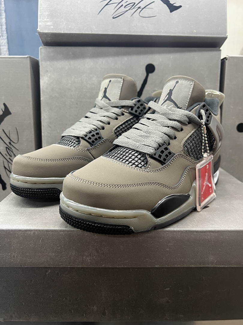 Air Jordan 4 'Grey Stone'